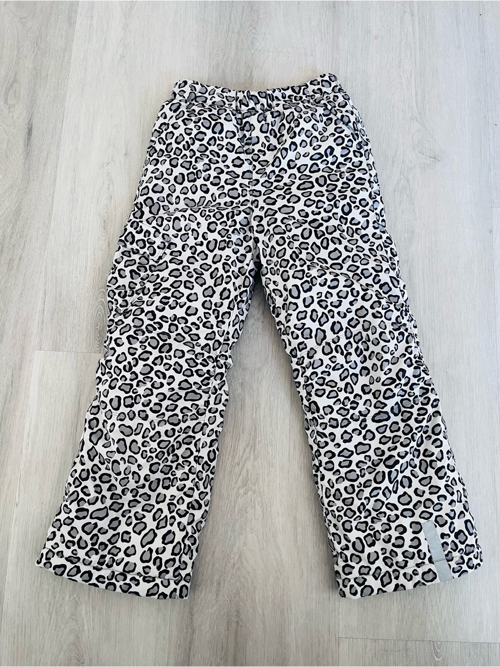 Hanna Andersson leopard print snow pants